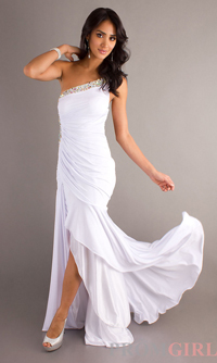 Платье невесты Sexy One Shoulder Open Back за 99 $ (Скидка 251 $!) Хотите выглядеть, как голливудская знаменитость на красной дорожке? Купите это гламурное длинное платье с ассиметричным декольте. 1.jpg